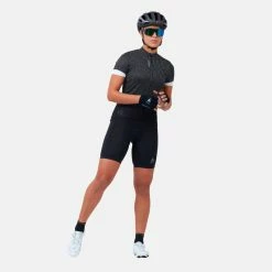 Meilleure affaire ❤️ Odlo Essential - Short vélo femme 👍 8 Meilleure affaire ❤️ Odlo Essential - Short vélo femme 👍 -Odlo shop odlo essential short velo femme black 1